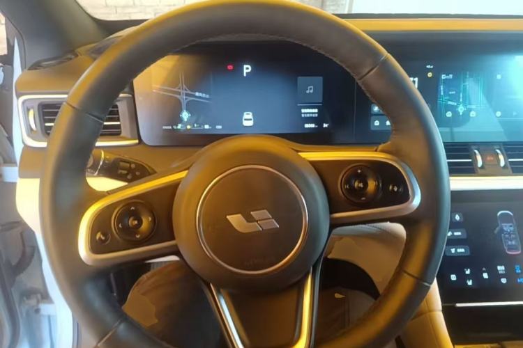 Used Li Auto ONE 2020 Extended-Range 6-Seater Version Steering Wheel