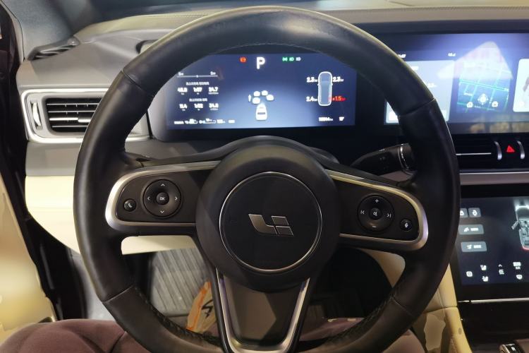Used Li Auto ONE 2020 Extended-Range 6-Seater Version Steering Wheel