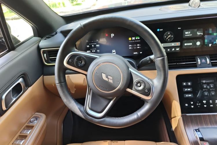 Used Li Auto ONE 2020 Extended-Range 6-Seater Version Steering Wheel