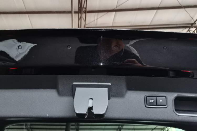 Used Li Auto ONE 2020 Extended-Range 6-Seater Version Trunk