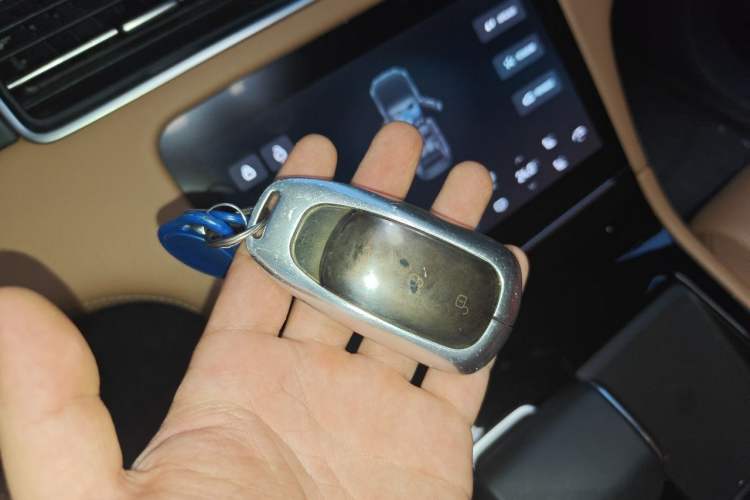 Used Li Auto ONE 2020 Extended-Range 6-Seater Version Vehicle Key
