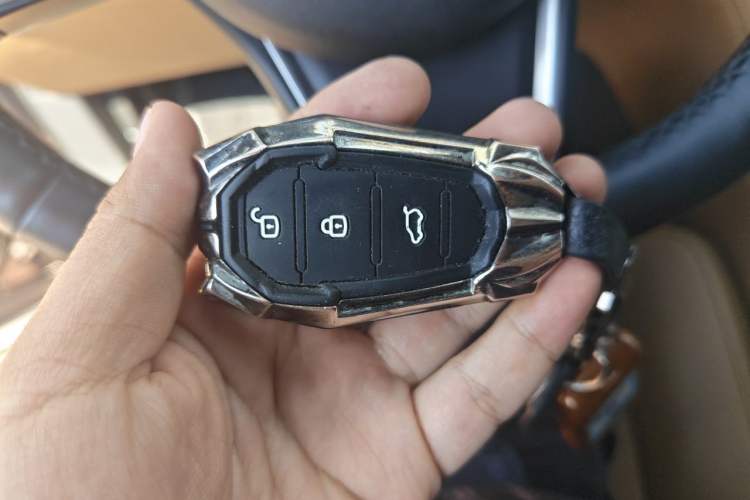 Used Li Auto ONE 2020 Extended-Range 6-Seater Version Vehicle Key