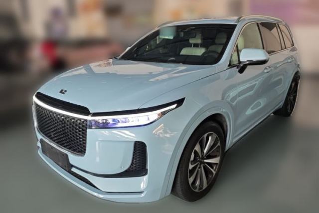 Ojetý Li Auto ONE 2020 Extended-Range 6-Seater Version