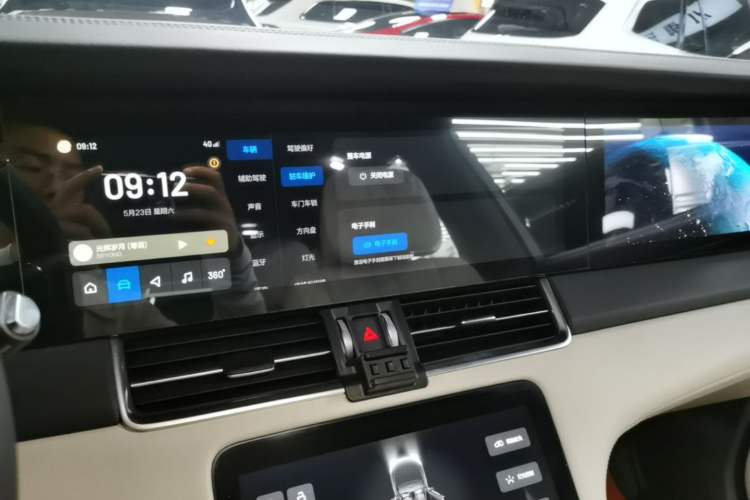 Used Li Auto ONE 2020 Extended-Range 6-Seater Version Audio And AC Panel