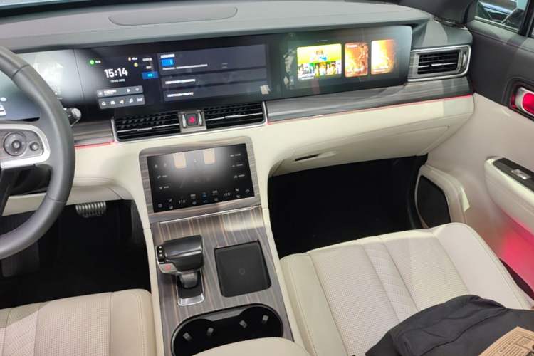 Used Li Auto ONE 2020 Extended-Range 6-Seater Version Audio And AC Panel
