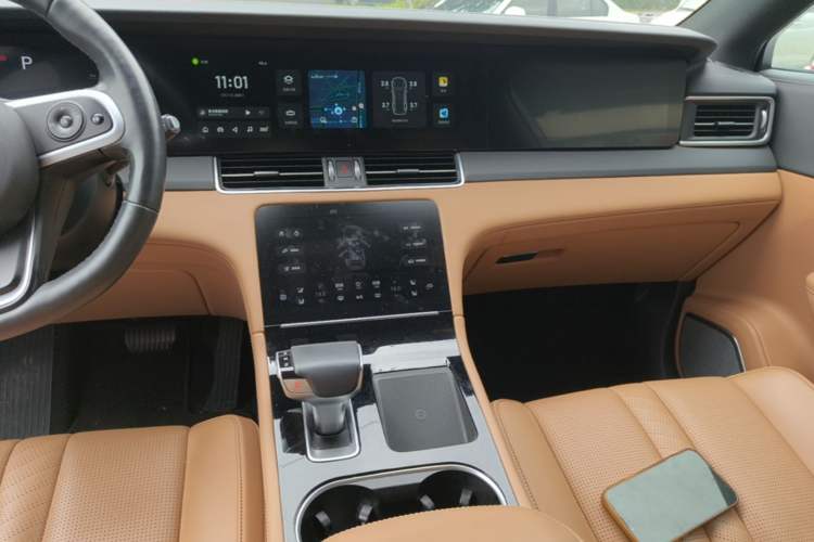 Used Li Auto ONE 2020 Extended-Range 6-Seater Version Audio And AC Panel