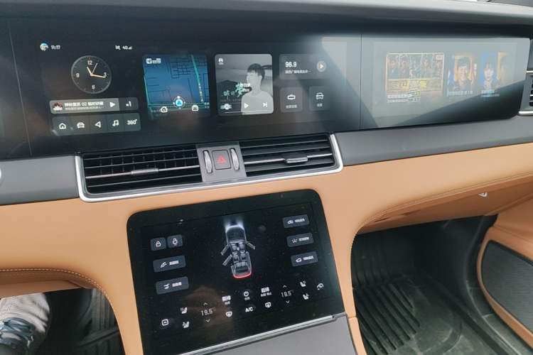 Used Li Auto ONE 2020 Extended-Range 6-Seater Version Audio And AC Panel
