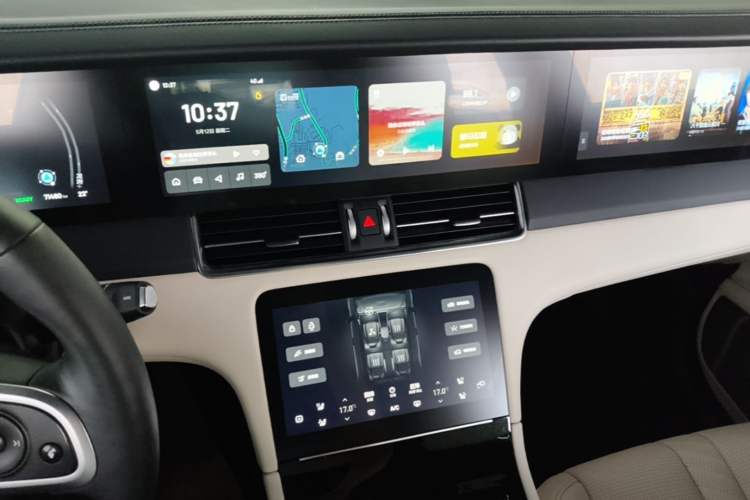 Used Li Auto ONE 2020 Extended-Range 6-Seater Version Audio And AC Panel