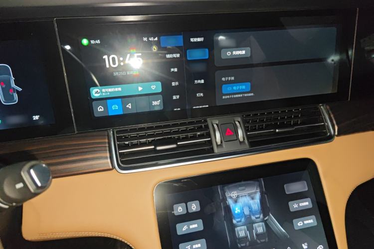 Used Li Auto ONE 2020 Extended-Range 6-Seater Version Audio And AC Panel