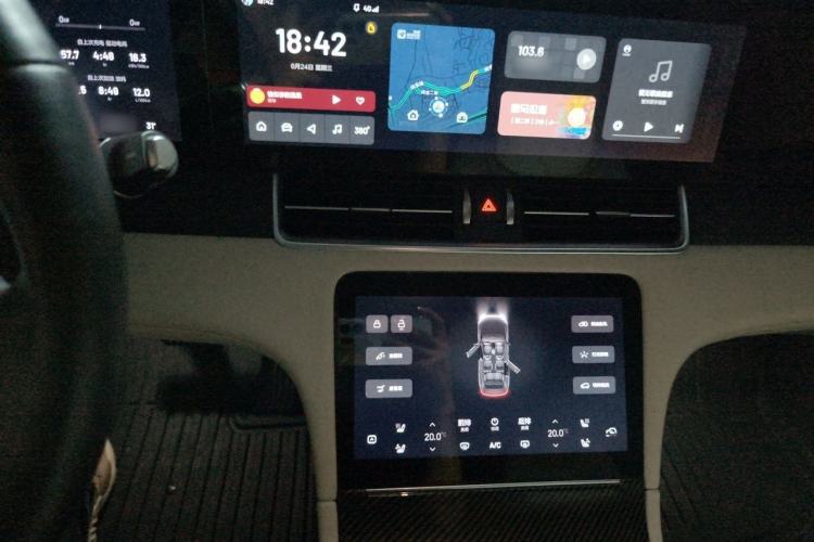 Used Li Auto ONE 2020 Extended-Range 6-Seater Version Audio And AC Panel