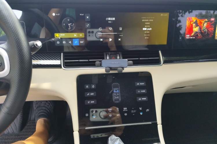 Used Li Auto ONE 2020 Extended-Range 6-Seater Version Audio And AC Panel
