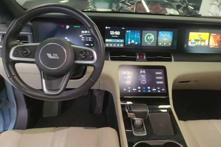 Used Li Auto ONE 2020 Extended-Range 6-Seater Version Center Console