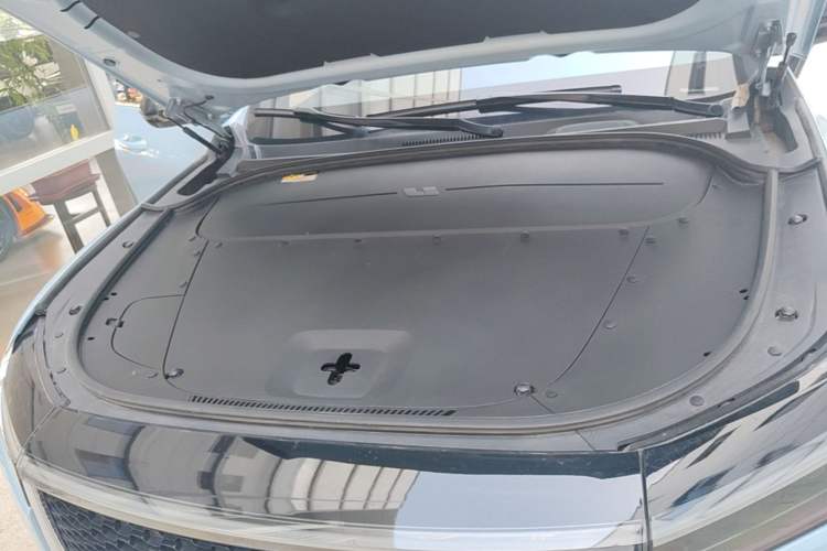Used Li Auto ONE 2020 Extended-Range 6-Seater Version Engine Bay