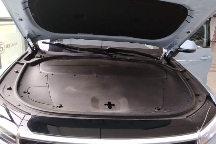 Used Li Auto ONE 2020 Extended-Range 6-Seater Version Engine Bay