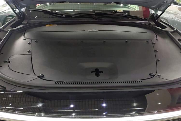 Used Li Auto ONE 2020 Extended-Range 6-Seater Version Engine Bay