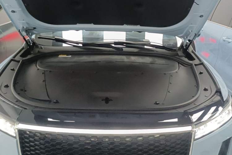 Used Li Auto ONE 2020 Extended-Range 6-Seater Version Engine Bay