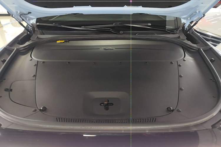 Used Li Auto ONE 2020 Extended-Range 6-Seater Version Engine Bay