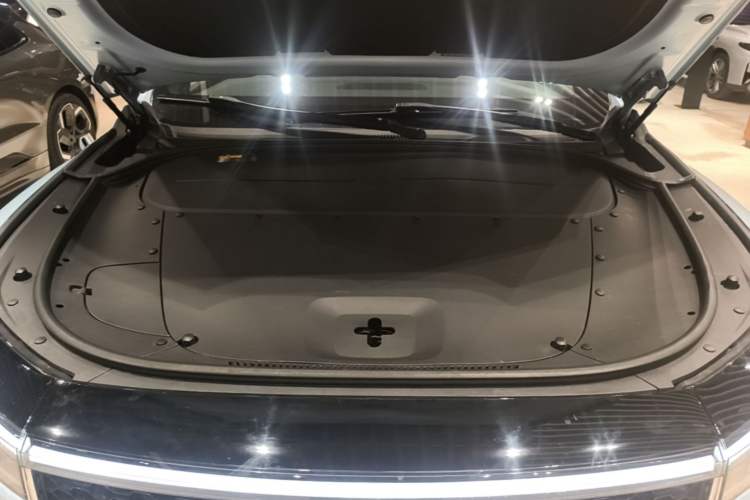 Used Li Auto ONE 2020 Extended-Range 6-Seater Version Engine Bay