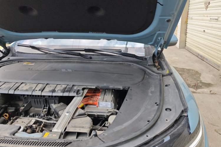 Used Li Auto ONE 2020 Extended-Range 6-Seater Version Engine Bay Left