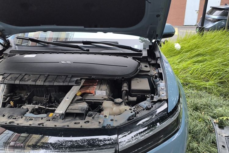 Used Li Auto ONE 2020 Extended-Range 6-Seater Version Engine Bay Left