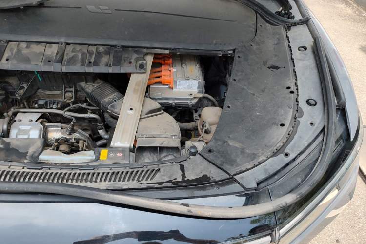 Used Li Auto ONE 2020 Extended-Range 6-Seater Version Engine Bay Left