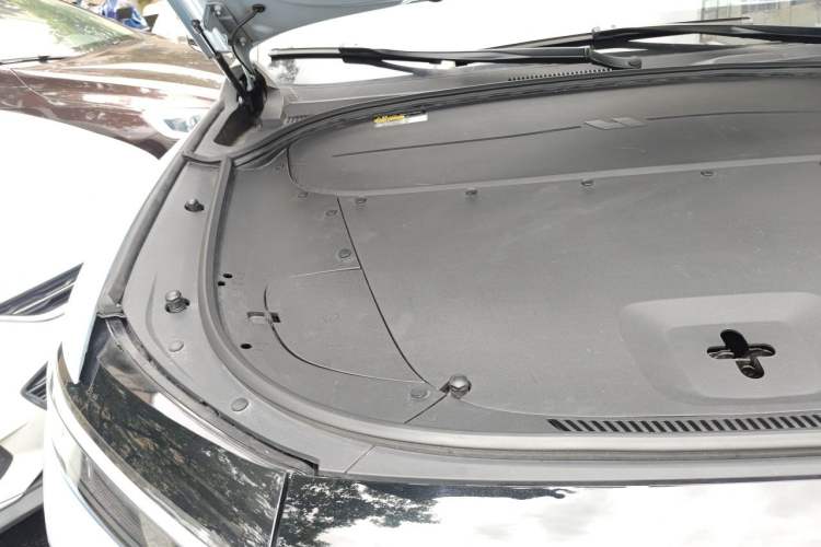 Used Li Auto ONE 2020 Extended-Range 6-Seater Version Engine Bay Right