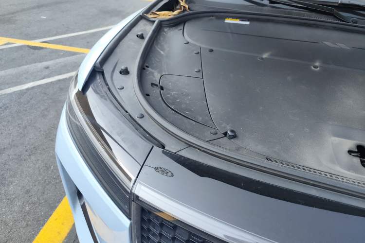 Used Li Auto ONE 2020 Extended-Range 6-Seater Version Engine Bay Right