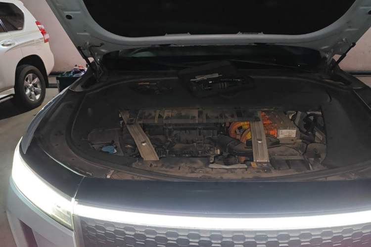 Used Li Auto ONE 2020 Extended-Range 6-Seater Version Engine Bay Right
