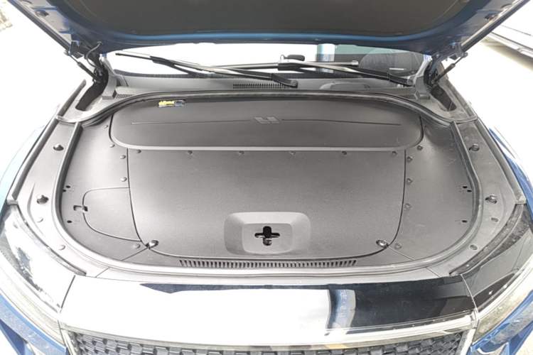 Used Li Auto ONE 2020 Extended-Range 6-Seater Version Engine Bay