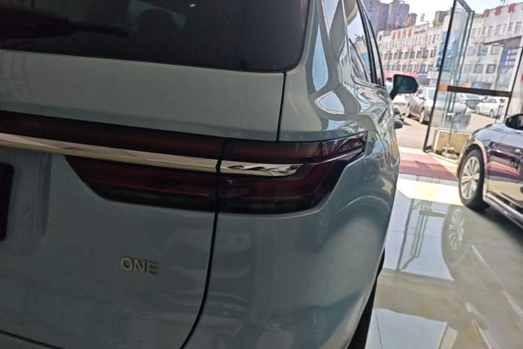 Used Li Auto ONE 2020 Extended-Range 6-Seater Version Exterior 3