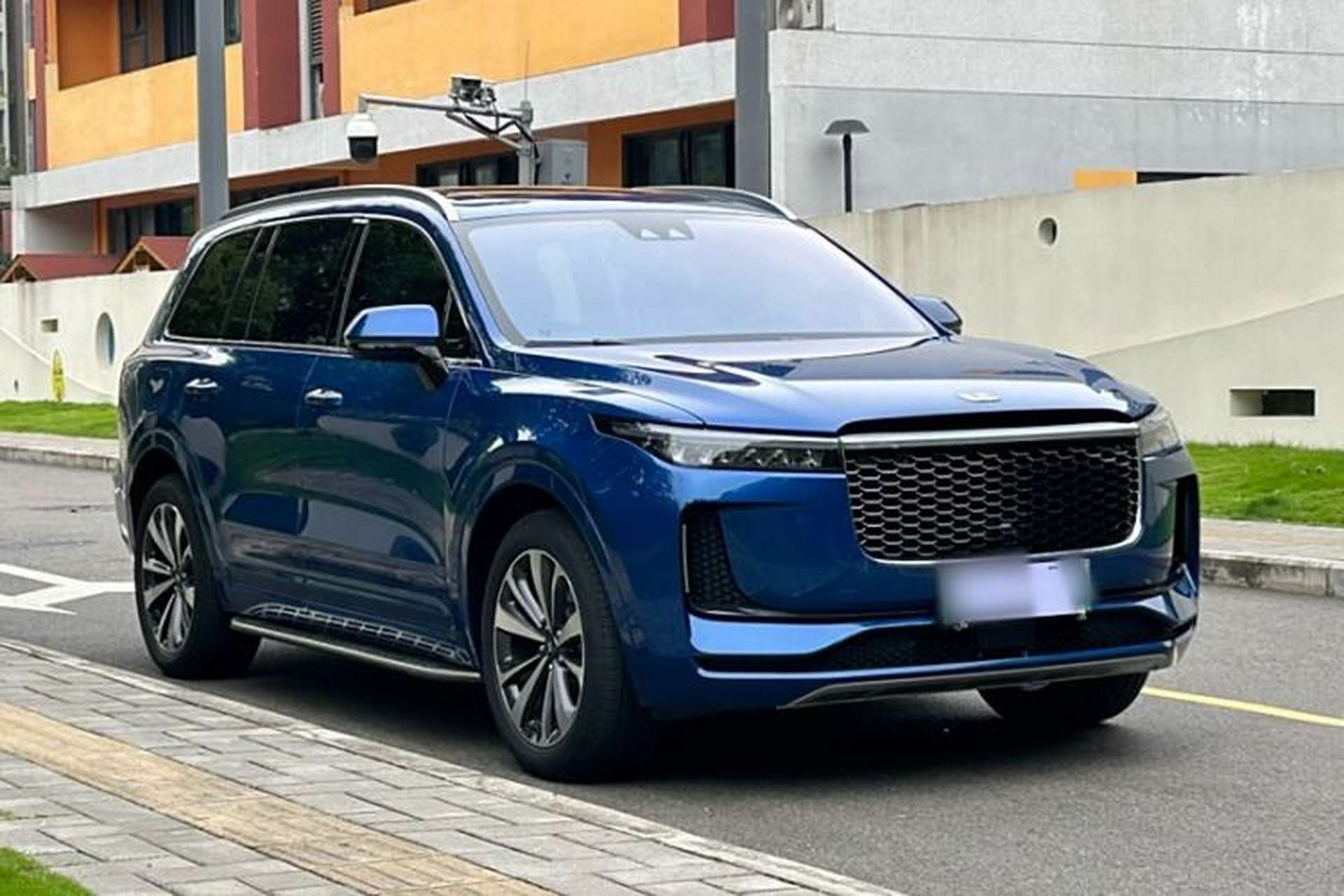 Used Li Auto ONE 2020 Extended-Range 6-Seater Version Exterior 4