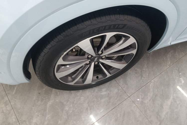 Used Li Auto ONE 2020 Extended-Range 6-Seater Version Exterior 4