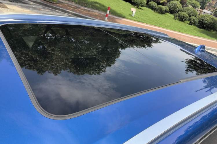 Used Li Auto ONE 2020 Range-Extended 7-Seater Version Exterior 4