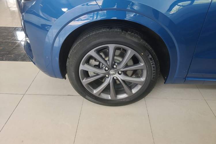 Used Li Auto ONE 2020 Extended-Range 6-Seater Version Exterior 4