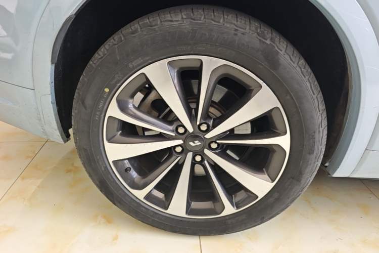 Used Li Auto ONE 2020 Extended-Range 6-Seater Version Exterior 5