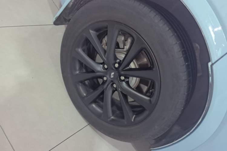 Used Li Auto ONE 2020 Extended-Range 6-Seater Version Exterior 5