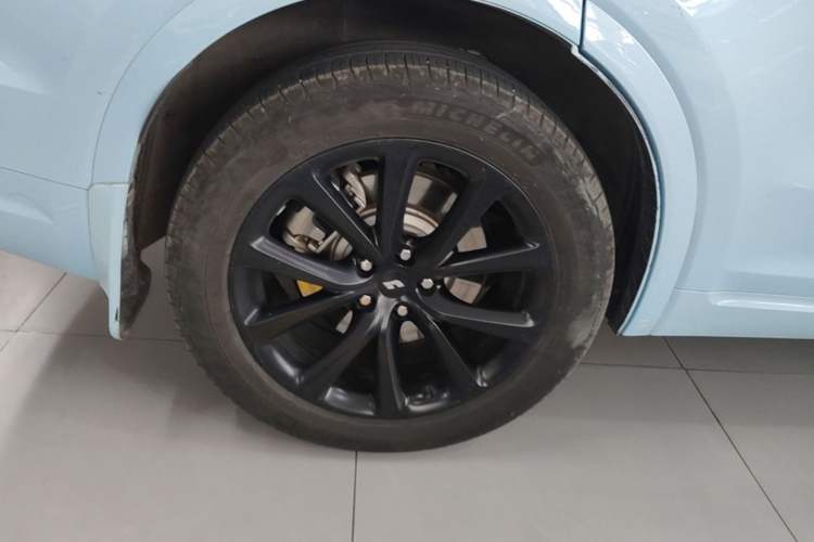 Used Li Auto ONE 2020 Extended-Range 6-Seater Version Exterior 5