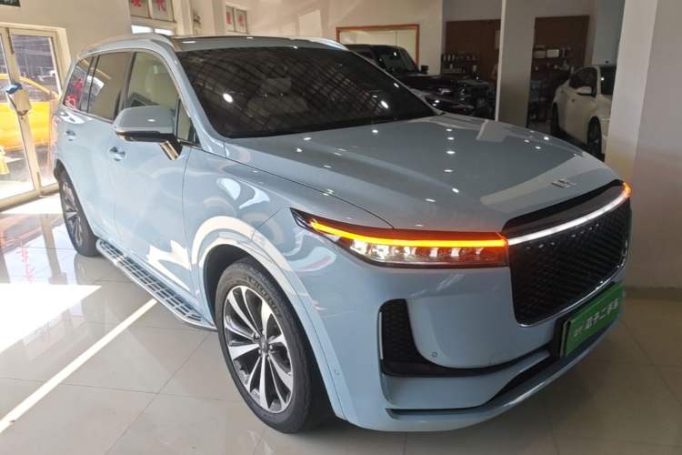 Used Li Auto ONE 2020 Extended-Range 6-Seater Version Front Right 45 Deg
