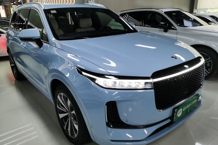 Used Li Auto ONE 2020 Extended-Range 6-Seater Version Front Right 45 Deg