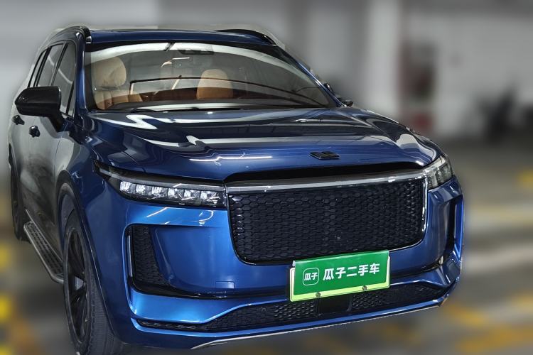 Used Li Auto ONE 2020 Extended-Range 6-Seater Version Front Right 45 Deg