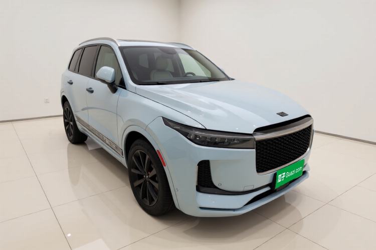 Used Li Auto ONE 2020 Extended-Range 6-Seater Version Front Right 45 Deg