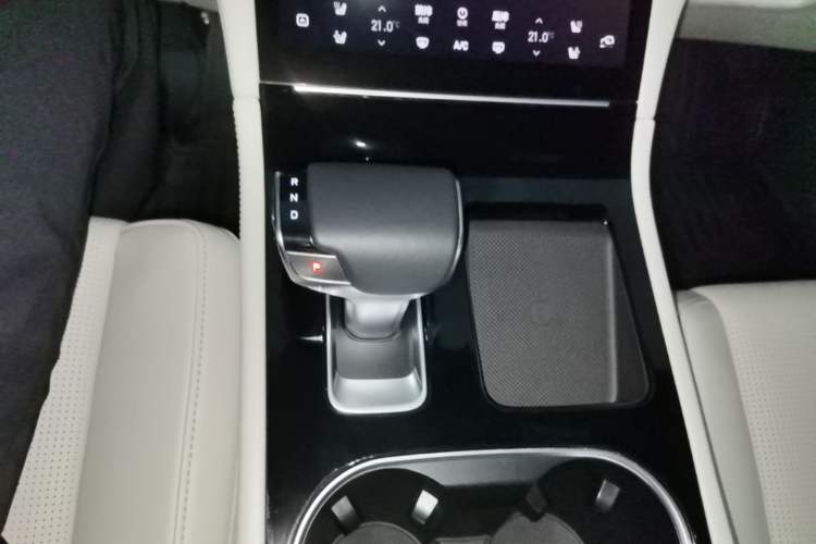 Used Li Auto ONE 2020 Extended-Range 6-Seater Version Gear Lever