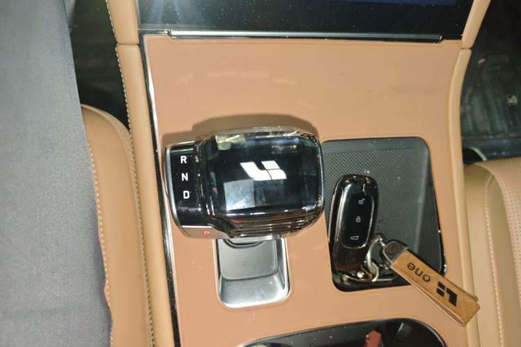 Used Li Auto ONE 2020 Extended-Range 6-Seater Version Gear Lever