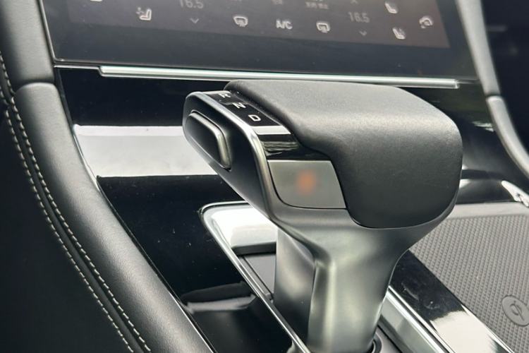 Used Li Auto ONE 2020 Extended-Range 6-Seater Version Gear Lever
