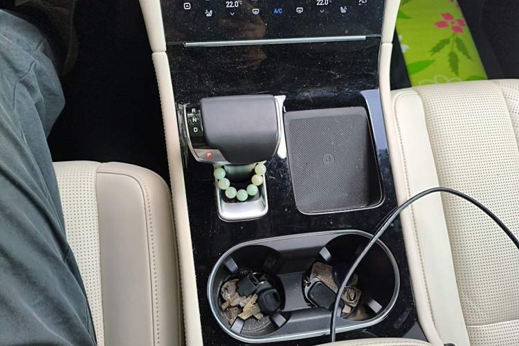 Used Li Auto ONE 2020 Extended-Range 6-Seater Version Gear Lever
