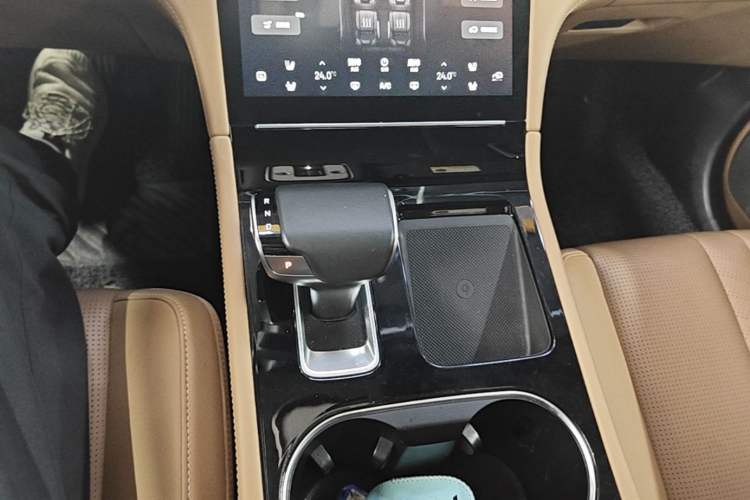 Used Li Auto ONE 2020 Extended-Range 6-Seater Version Gear Lever