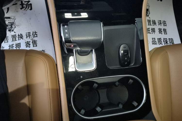 Used Li Auto ONE 2020 Extended-Range 6-Seater Version Gear Lever