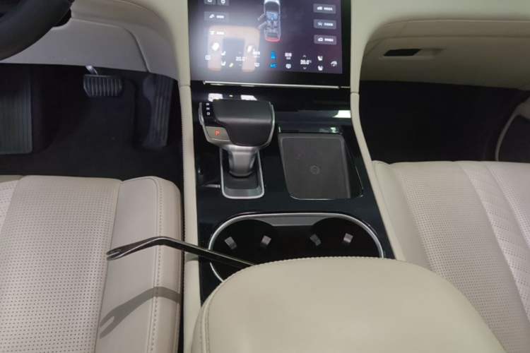 Used Li Auto ONE 2020 Extended-Range 6-Seater Version Gear Lever