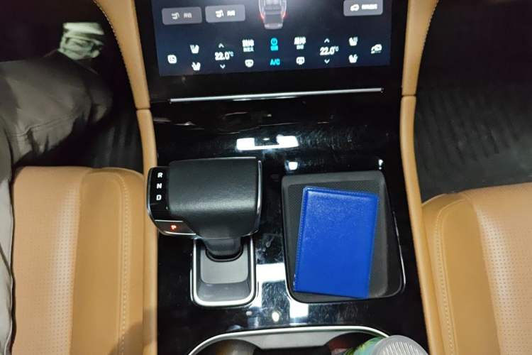 Used Li Auto ONE 2020 Extended-Range 6-Seater Version Gear Lever