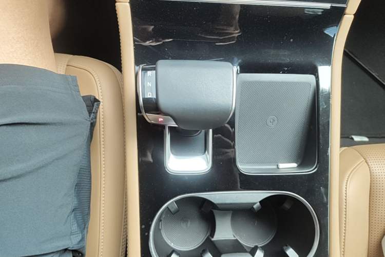 Used Li Auto ONE 2020 Extended-Range 6-Seater Version Gear Lever